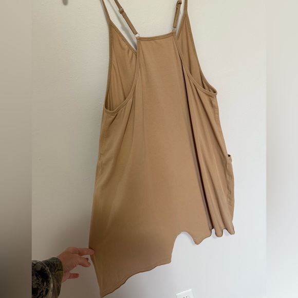 Tan Sleeveless Oversized Jumpsuit with Pockets - Picture 2 of 6